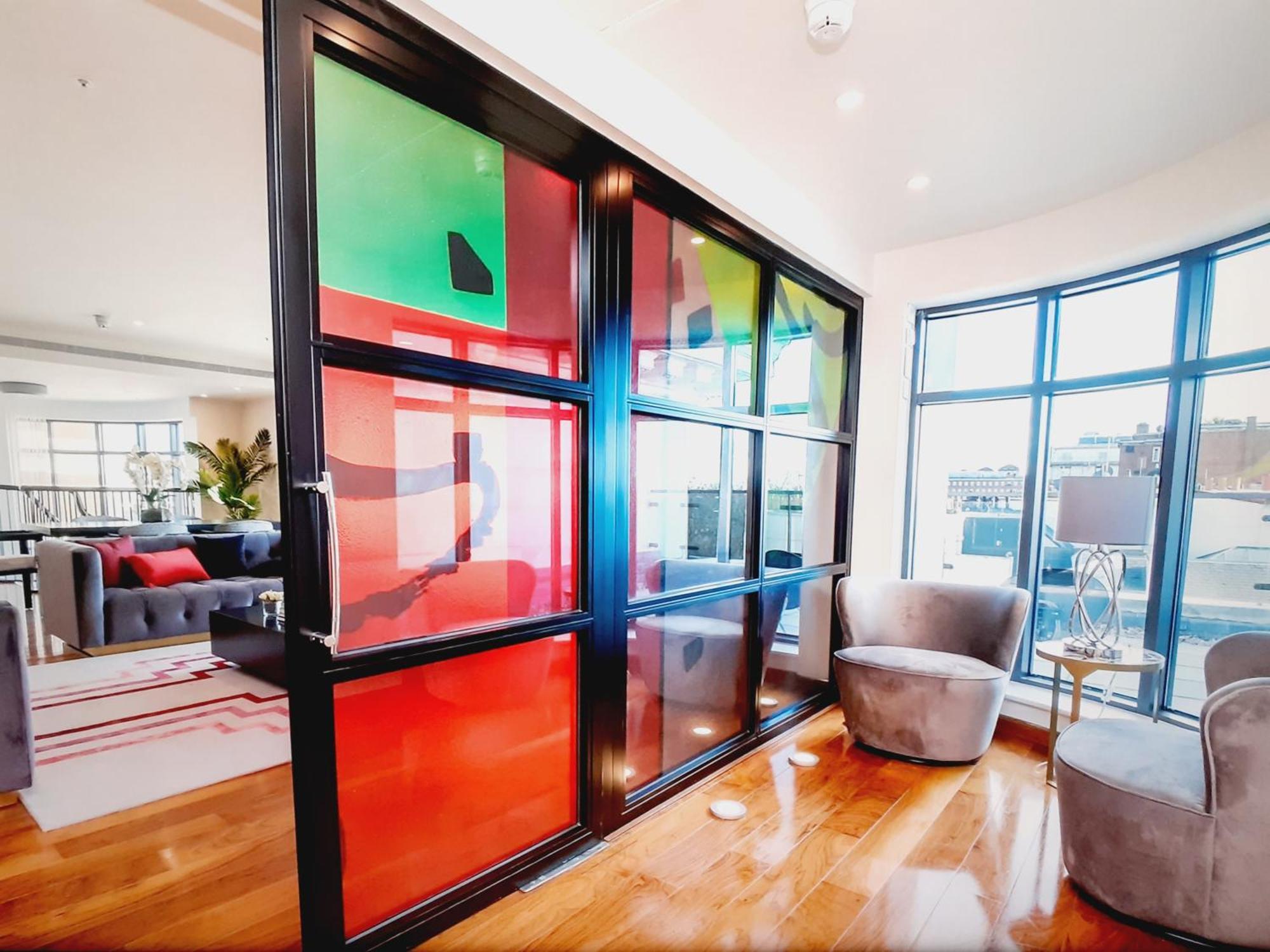 Nouveau Mayfair Apartament *